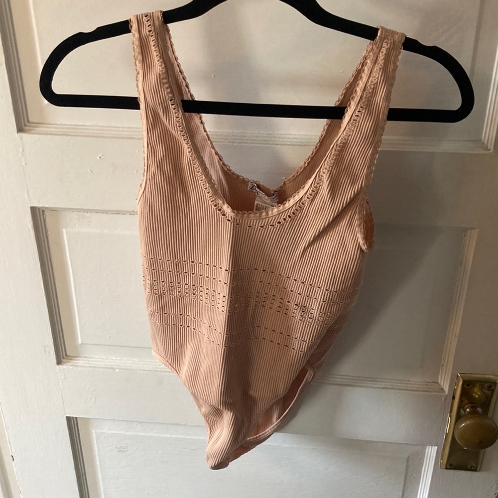NWOT Zara body suit size XS/S nude